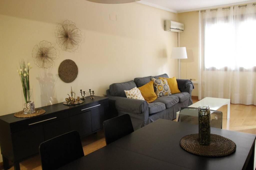 Amplio Apartamento Plaza De Toros Zaragoza Exteriör bild